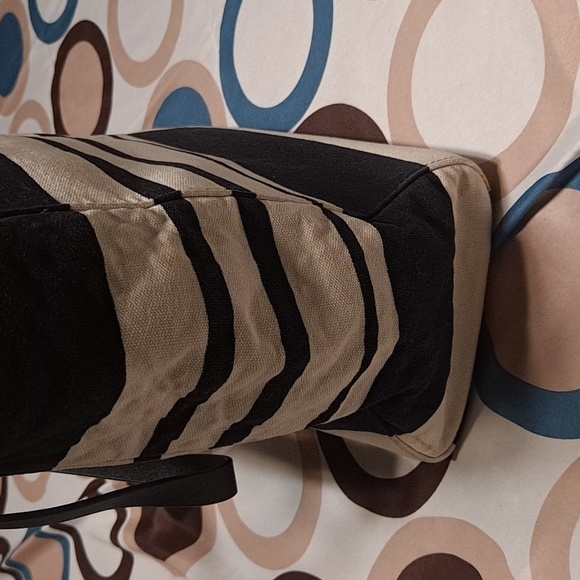 Kate Spade Clement Street Blair Tote With Bow - Picture 10 of 10